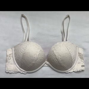 (32C) VS PINK Strap/Strapless, Push-Up Bra